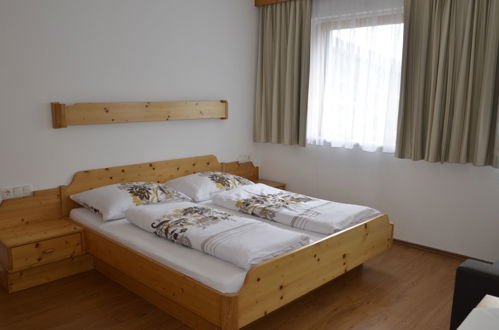 Foto 3 - Apartment mit 2 Schlafzimmern in Sankt Anton am Arlberg mit blick auf die berge