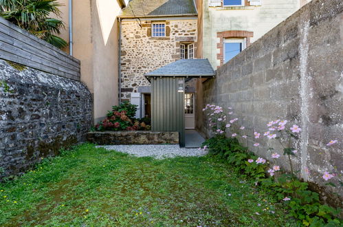 Photo 24 - Maison de 2 chambres à Agon-Coutainville avec jardin et vues à la mer