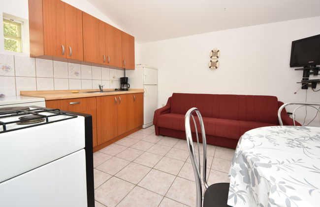 Appartamento con 2 camere da letto a Karlobag con piscina e giardino - Foto 4