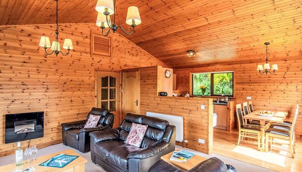 3 bedroom House in Inverness with garden - Photo 3