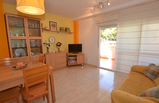 Foto 3 - Apartment mit 2 Schlafzimmern in Salou mit schwimmbad und blick aufs meer