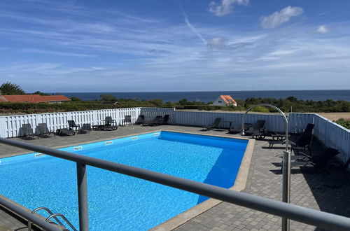 Foto 16 - Apartment in Allinge mit schwimmbad und terrasse