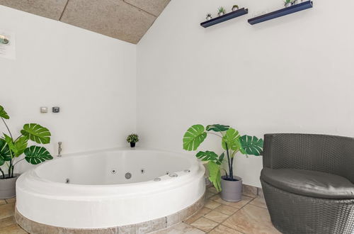 Foto 23 - Casa de 5 quartos em Løkken com piscina privada e terraço