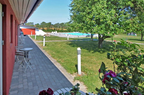 Photo 3 - 1 bedroom Apartment in Aakirkeby with swimming pool and terrace