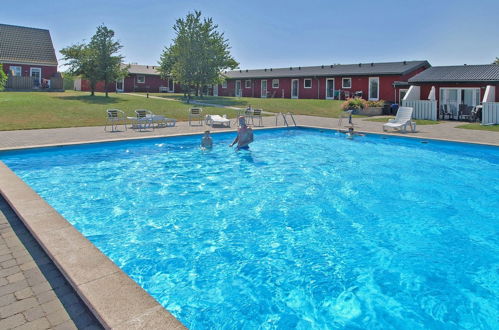 Foto 2 - Appartamento con 1 camera da letto a Aakirkeby con piscina e terrazza