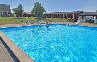 Foto 2 - Apartamento de 1 habitación en Aakirkeby con piscina y terraza