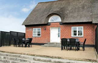 Photo 1 - Appartement de 5 chambres à Rindby Strand avec terrasse