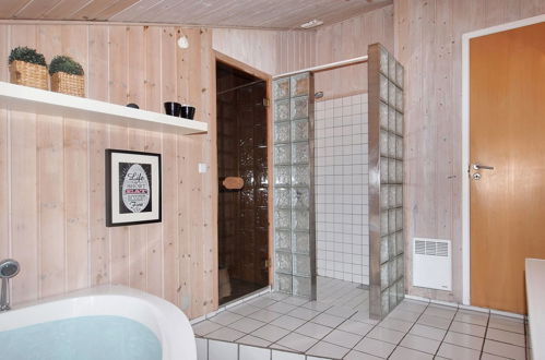 Foto 19 - Casa de 4 quartos em Hvide Sande com terraço e sauna