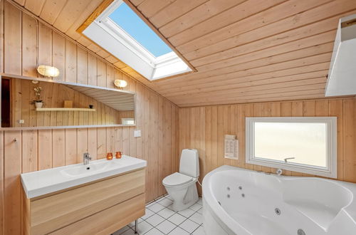 Foto 20 - Casa de 4 quartos em Hvide Sande com terraço e sauna