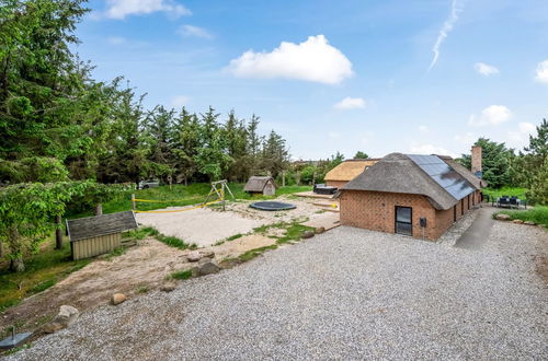 Foto 12 - Haus mit 4 Schlafzimmern in Ringkøbing mit privater pool und terrasse