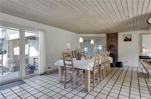 Foto 10 - Haus mit 5 Schlafzimmern in Blåvand mit privater pool und terrasse