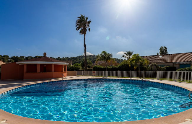 Casa de 3 quartos em Le Lavandou com piscina e jardim - Foto 21