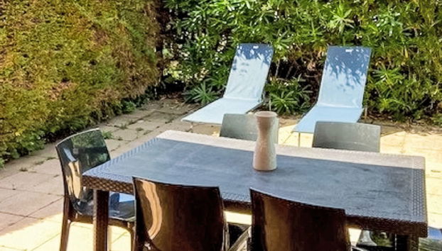 Casa de 3 quartos em Le Lavandou com piscina e jardim - Foto 5