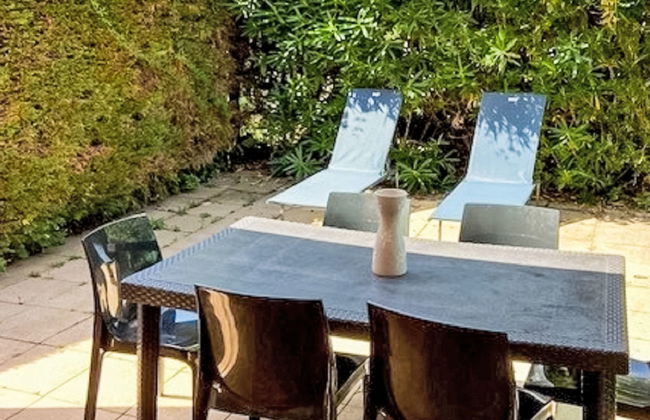 Casa de 3 quartos em Le Lavandou com piscina e jardim - Foto 5