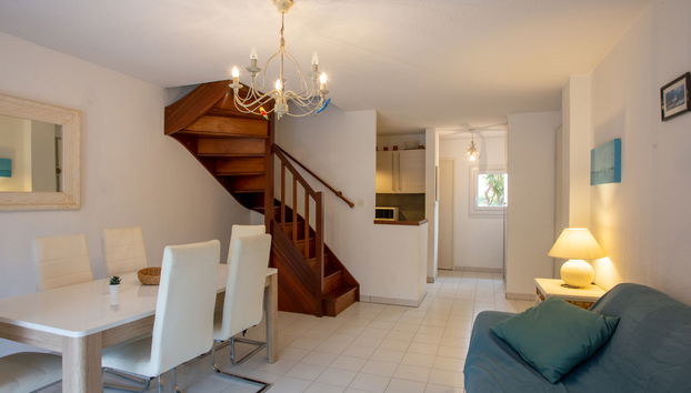 Casa de 3 quartos em Le Lavandou com piscina e jardim - Foto 2