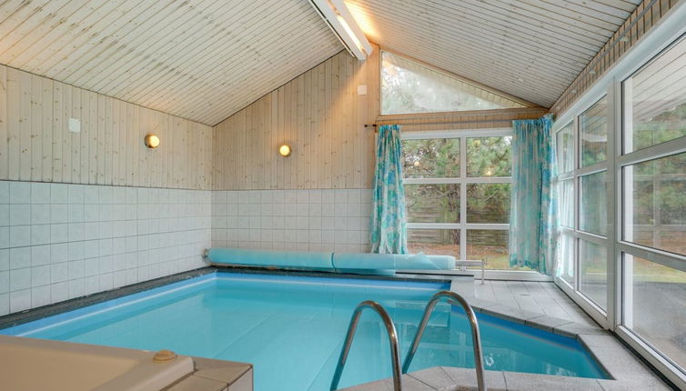 Photo 1 - Maison de 4 chambres à Væggerløse avec piscine privée et terrasse