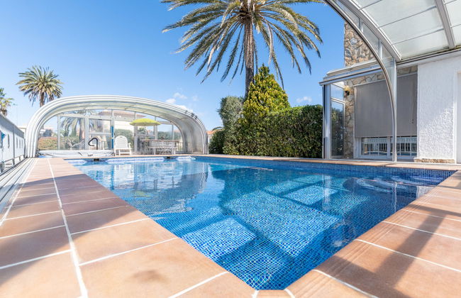 Apartamento de 3 quartos em Castelló d'Empúries com piscina e jardim - Foto 1