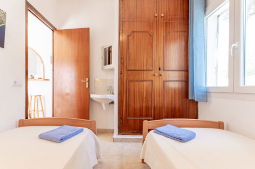 Foto 15 - Apartamento de 2 quartos em Castelló d'Empúries com piscina e vistas do mar