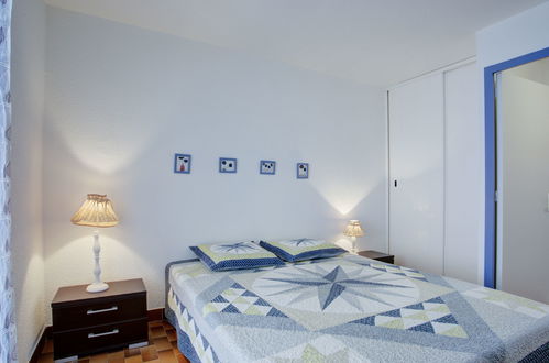 Foto 14 - Appartamento con 1 camera da letto a Leucate con piscina e vista mare