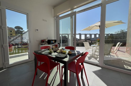 Foto 5 - Casa de 1 habitación en Imperia con jardín y vistas al mar