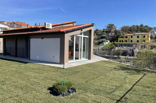 Foto 18 - Casa de 1 quarto em Imperia com jardim e terraço