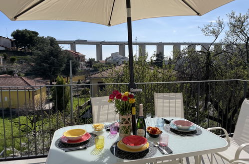 Photo 3 - Maison de 1 chambre à Imperia avec jardin et terrasse