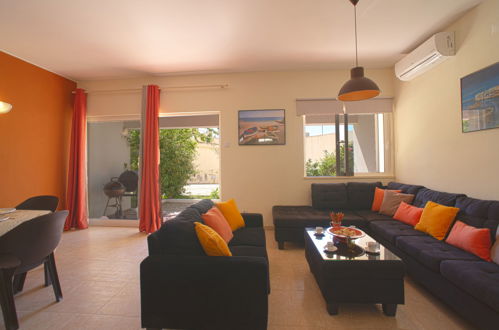 Photo 1 - 2 bedroom Apartment in Portimão with garden and terrace