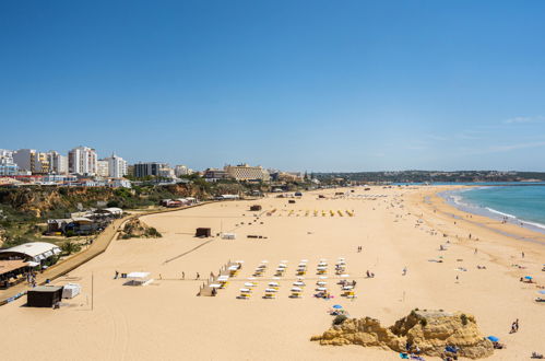 Foto 30 - Appartamento con 2 camere da letto a Portimão con terrazza e vista mare