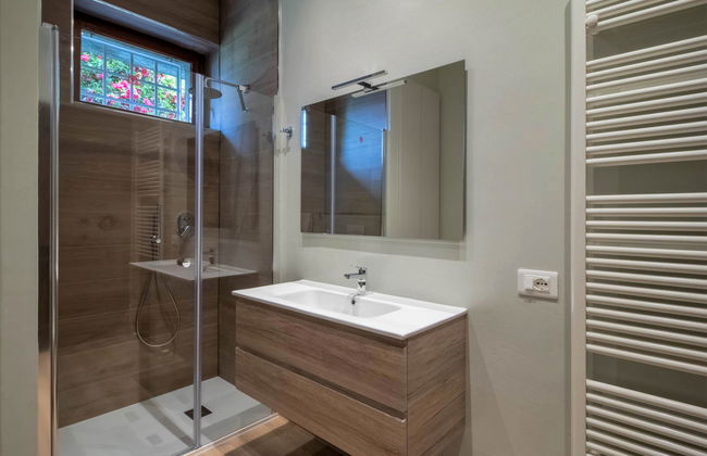 Casa de 3 quartos em Porto Valtravaglia com piscina e jardim - Foto 20