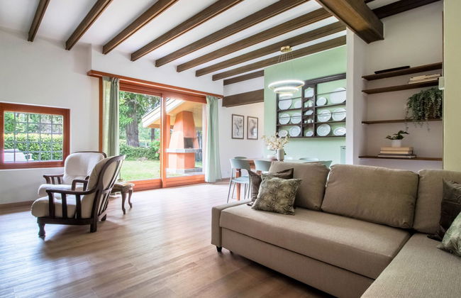 Casa de 3 quartos em Porto Valtravaglia com piscina e jardim - Foto 9
