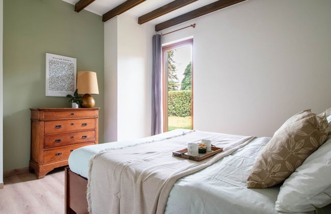 Casa de 3 quartos em Porto Valtravaglia com piscina e jardim - Foto 14