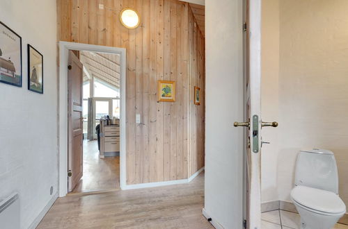 Foto 18 - Casa de 4 quartos em Harrerenden com terraço e sauna