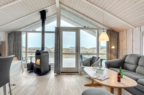 Foto 12 - Casa de 4 quartos em Harrerenden com terraço e sauna