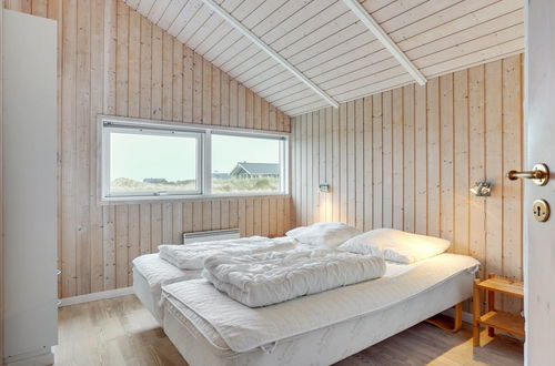 Foto 8 - Casa de 4 quartos em Harrerenden com terraço e sauna