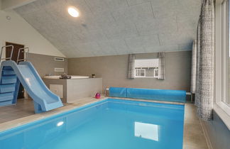 Foto 3 - Casa de 5 quartos em Vejby com piscina privada e terraço