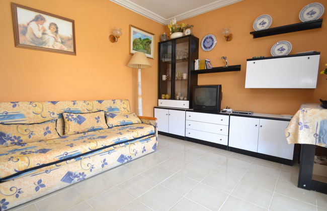 2 bedroom Apartment in Vila-seca with swimming pool and garden - Photo 4