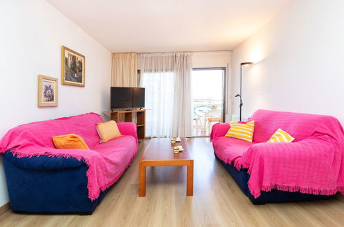 Foto 8 - Apartamento de 3 quartos em Salou com piscina e terraço