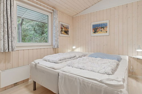 Foto 12 - Casa de 3 quartos em Aakirkeby com terraço