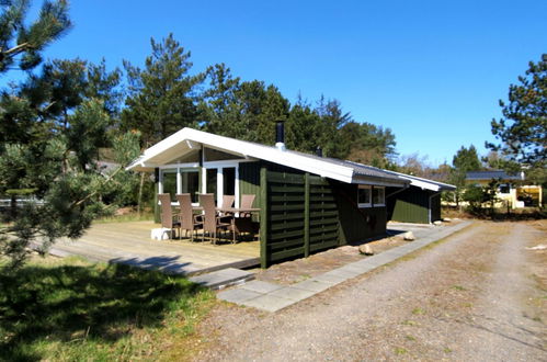 Foto 14 - Casa de 3 quartos em Aakirkeby com terraço