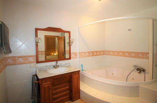 Photo 15 - 3 bedroom House in l'Alfàs del Pi with private pool and garden