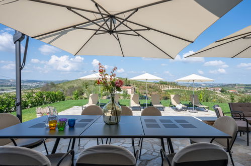 Photo 3 - Maison de 6 chambres à Costigliole d'Asti avec piscine privée et jardin