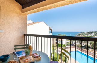 Photo 3 - 1 bedroom Apartment in Roquebrune-sur-Argens with swimming pool and sea view