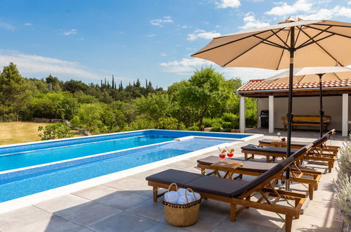 Foto 38 - Casa de 3 quartos em Sibenik com piscina privada e terraço