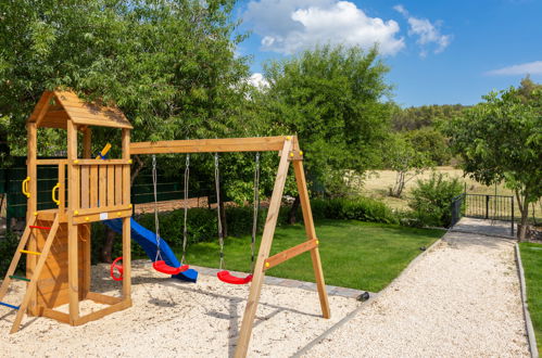 Foto 43 - Casa de 3 habitaciones en Sibenik con piscina privada y jardín