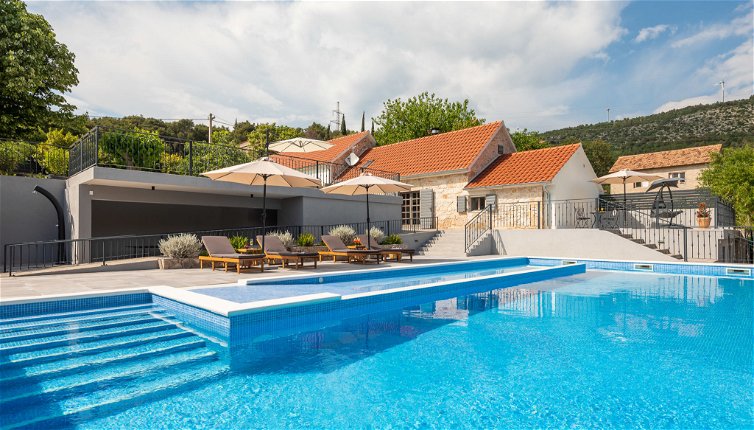 Photo 1 - Maison de 3 chambres à Sibenik avec piscine privée et terrasse
