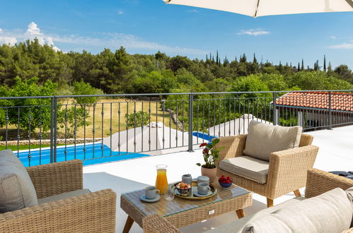 Photo 16 - Maison de 3 chambres à Sibenik avec piscine privée et terrasse