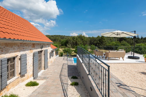 Foto 46 - Casa de 3 habitaciones en Sibenik con piscina privada y terraza