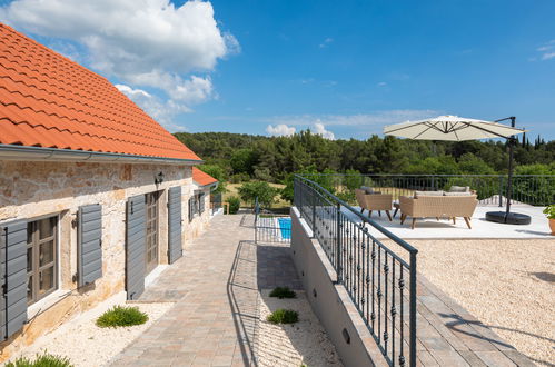 Foto 46 - Casa de 3 quartos em Sibenik com piscina privada e terraço