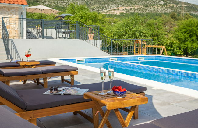 Casa de 4 quartos em Sibenik com piscina privada e jardim - Foto 39