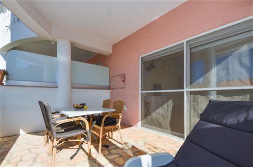Foto 14 - Appartamento con 1 camera da letto a Sveti Filip i Jakov con terrazza e vista mare